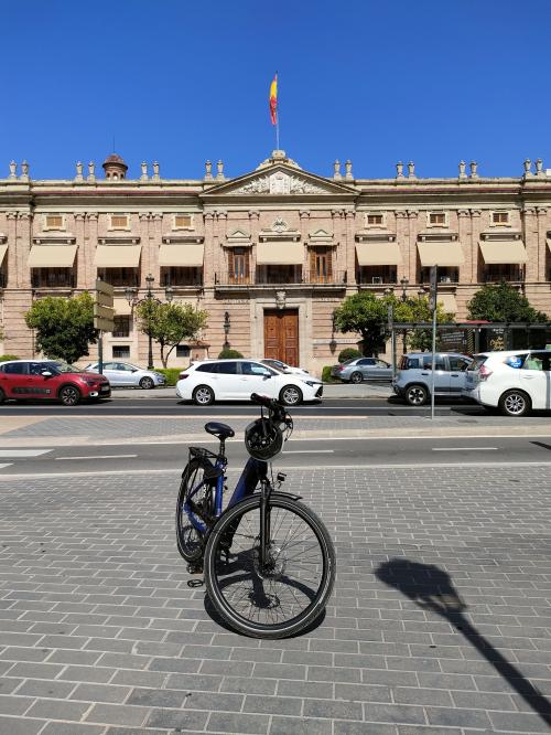 Los fotos de gran tour en bicicleta por la ciudad de valencia