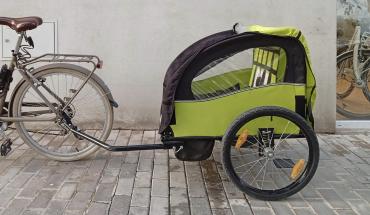 The photos of child bicycle trailer